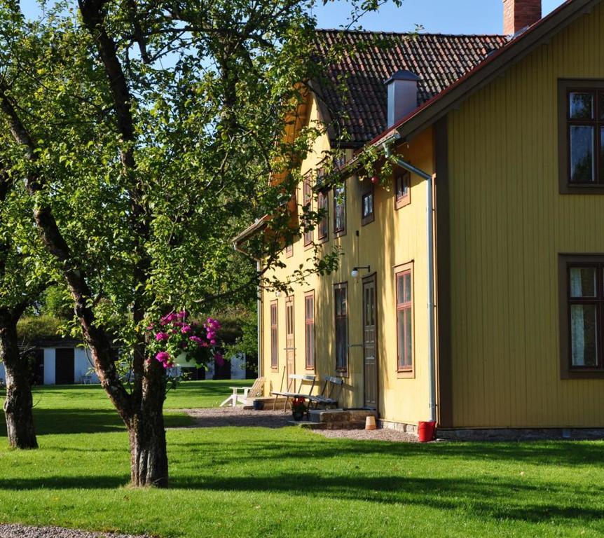 Stf Glasbruket Hostel & Apartments Borensberg Exterior photo